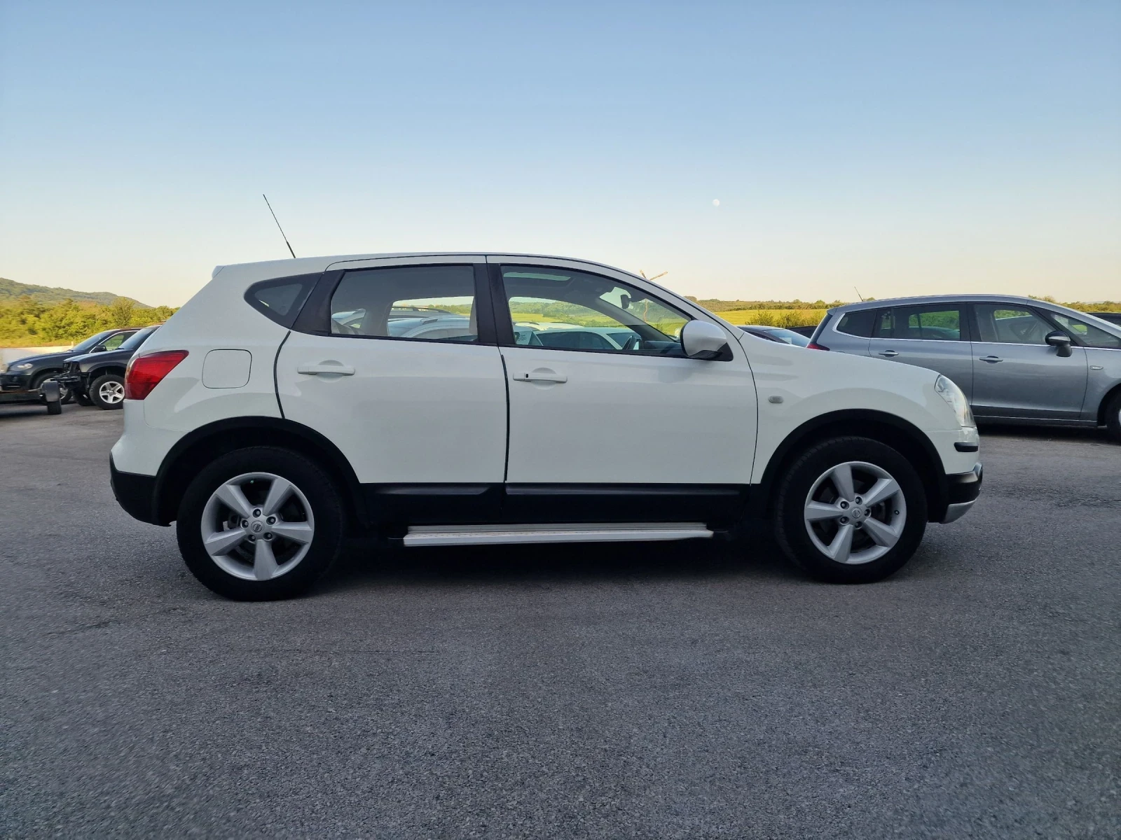 Nissan Qashqai 2.0DCI 4X4 АВТОМАТ  - изображение 7