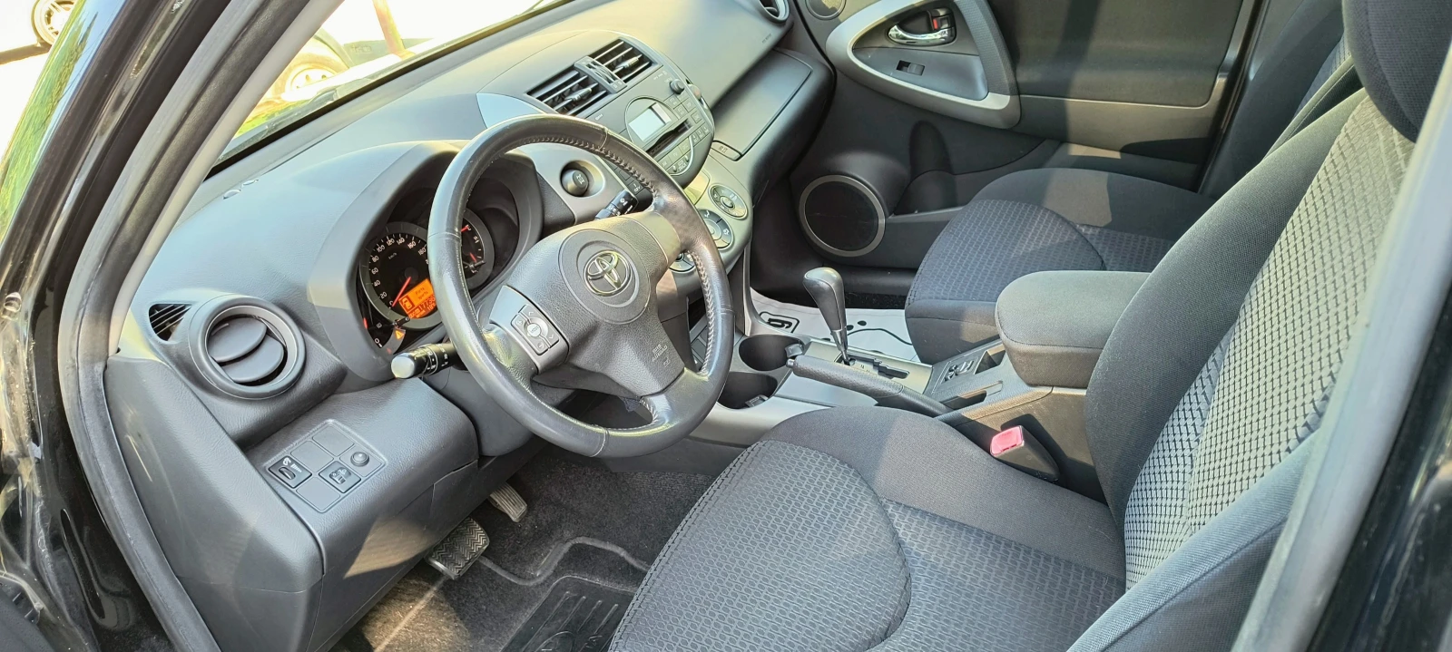 Toyota Rav4  - изображение 9