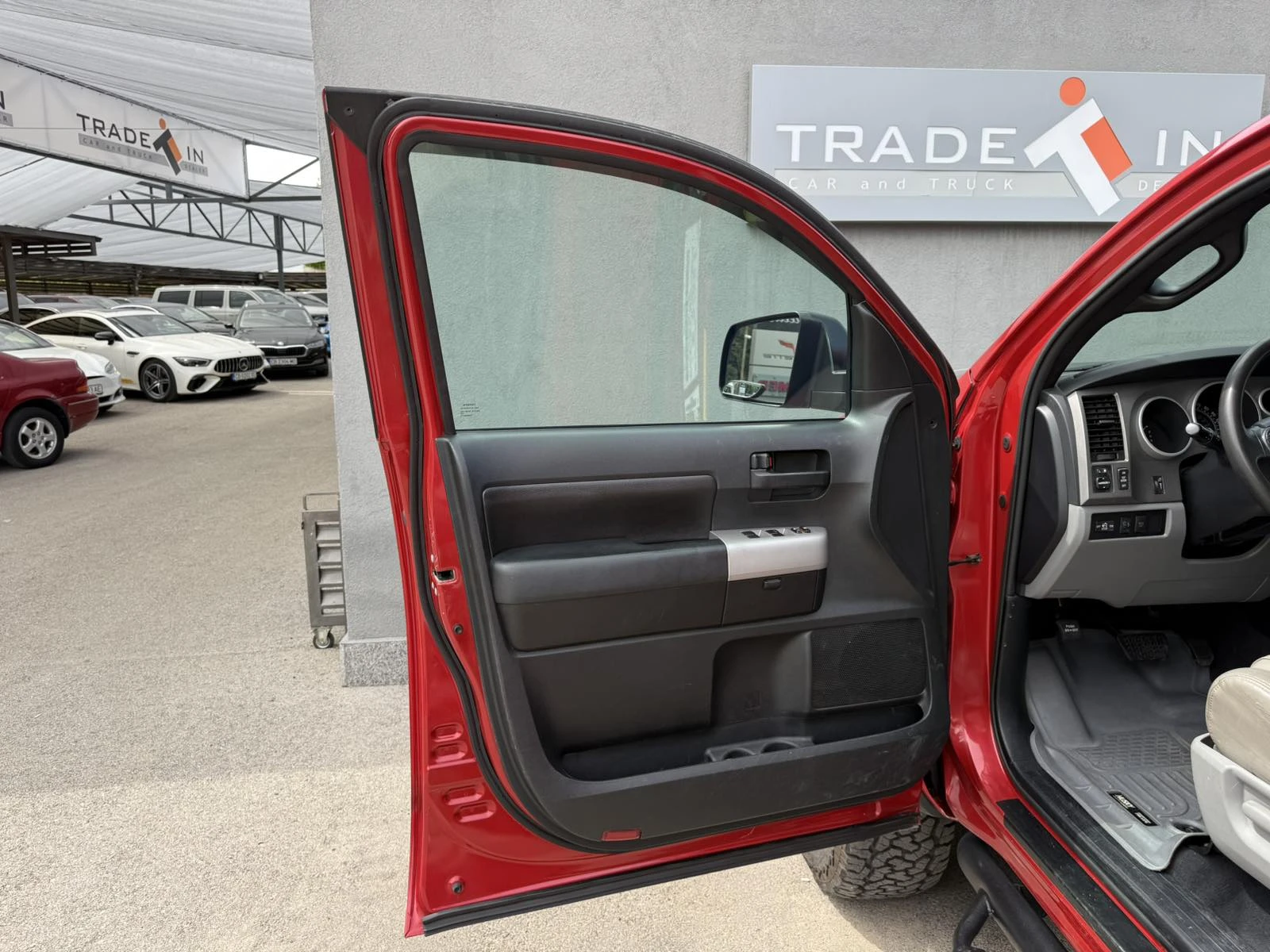 Toyota Tundra 5.7L DOUBLE CAB AWD - изображение 8