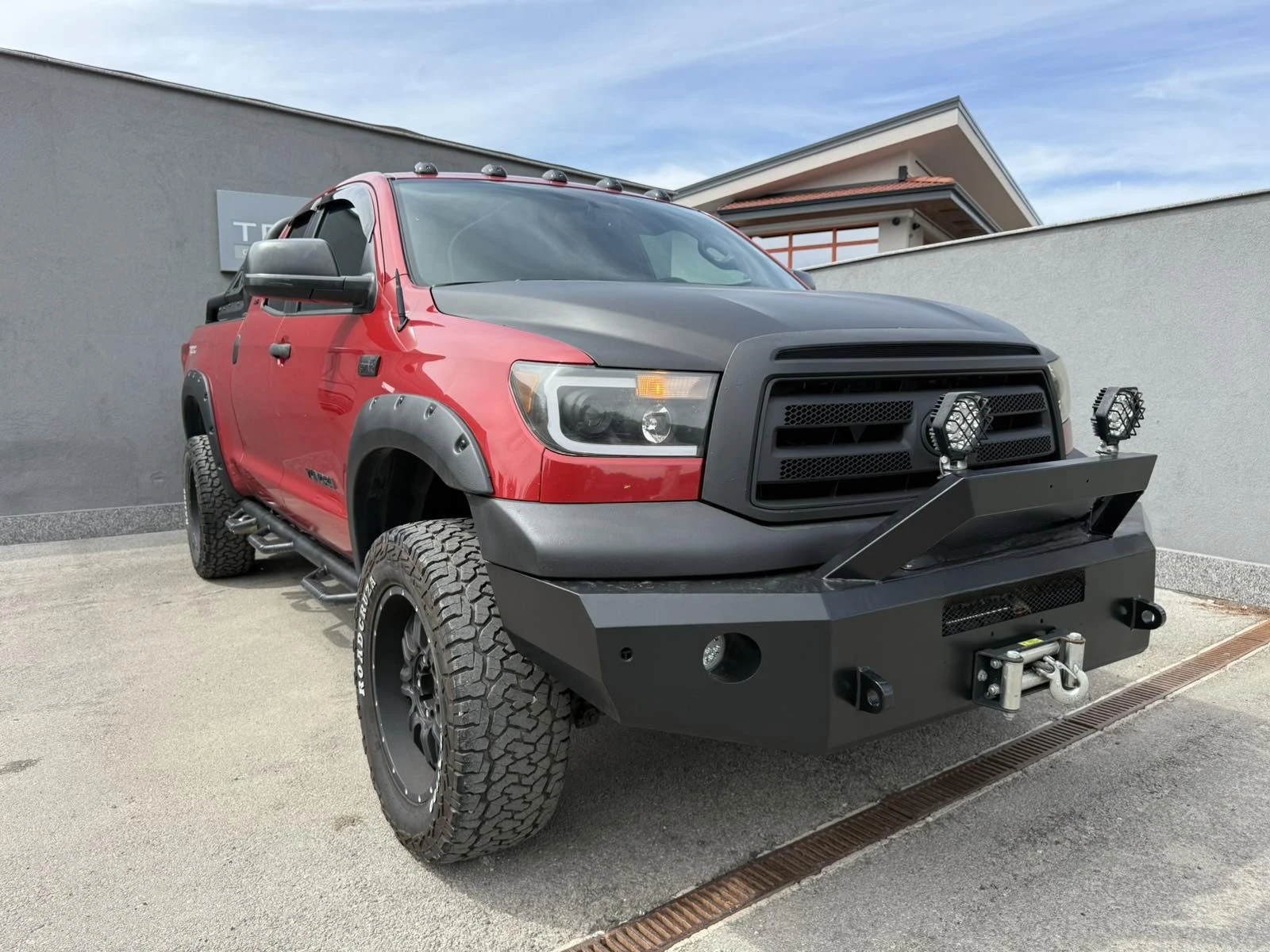 Toyota Tundra 5.7L DOUBLE CAB AWD - изображение 3