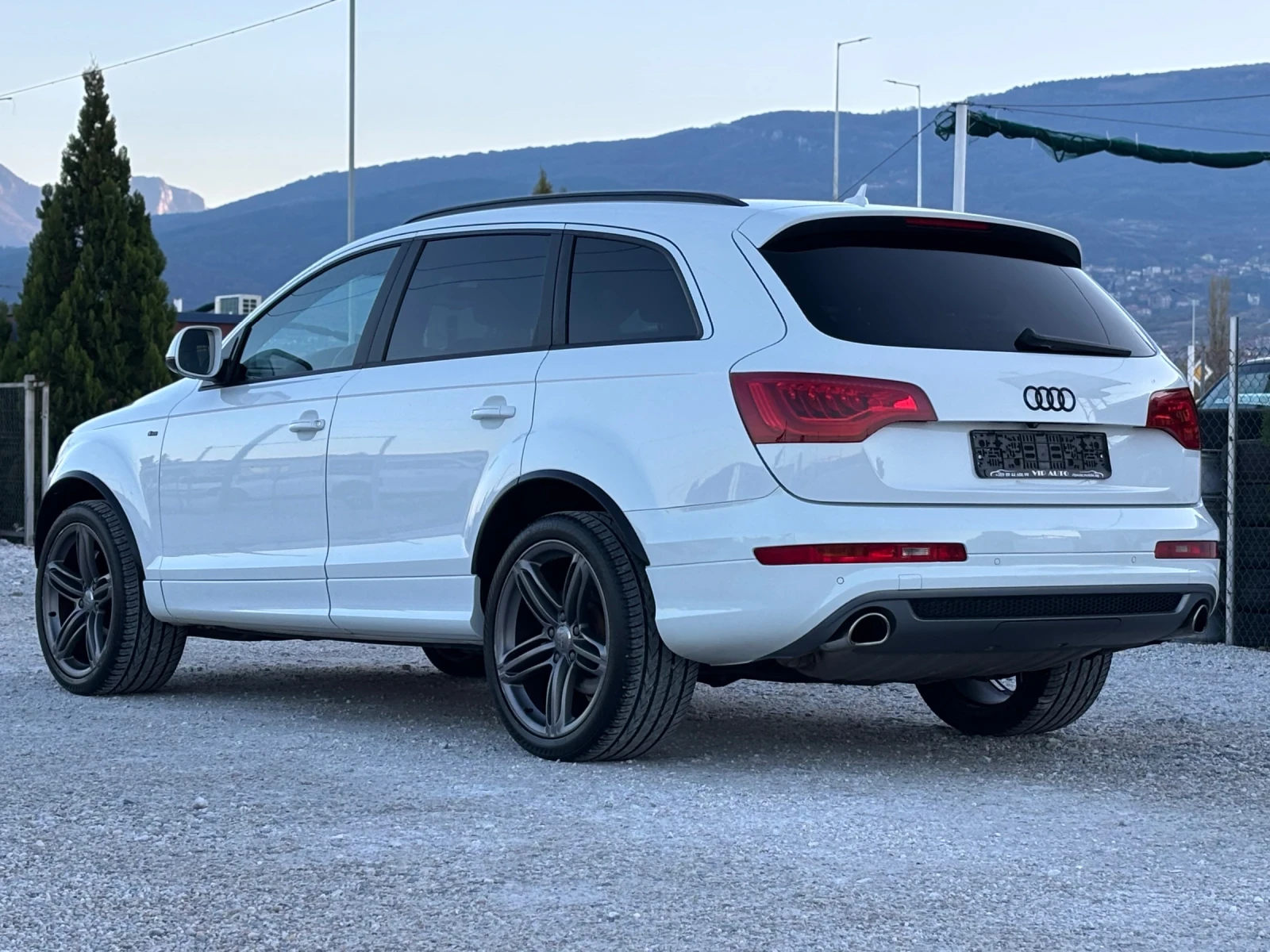 Audi Q7 3.0TDI 4x4/3xS-line/Pano/8ZF/7-местен - изображение 3