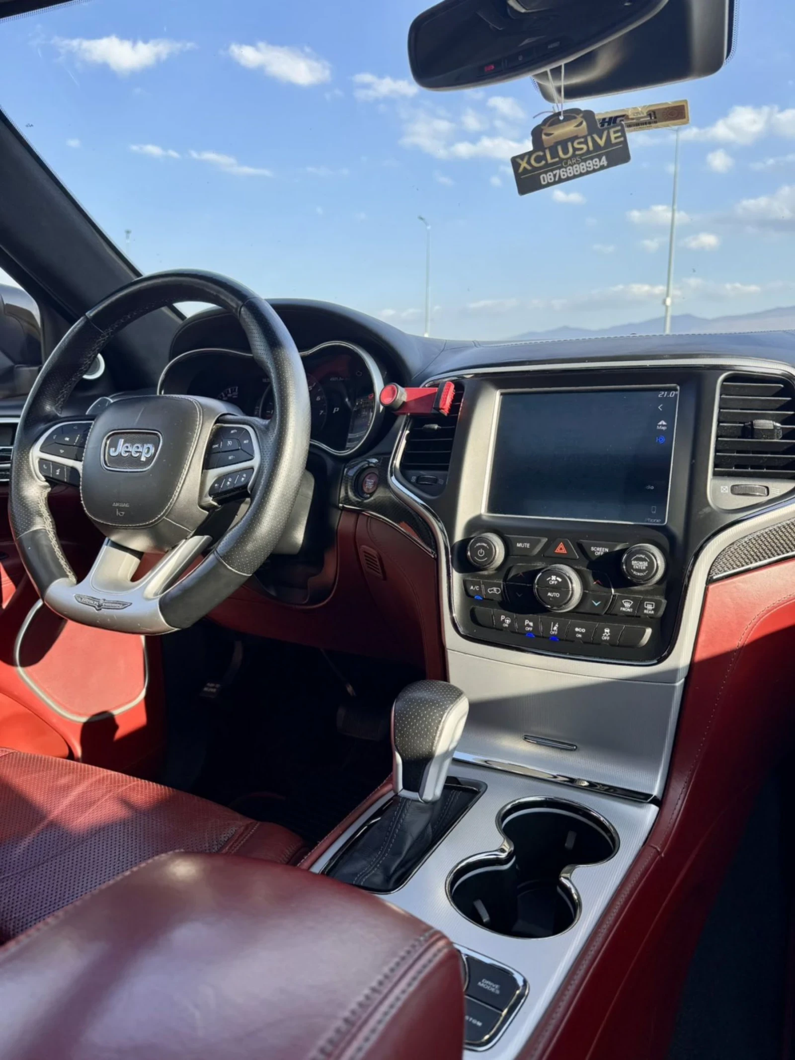 Jeep Grand cherokee TRACK HAWK, снимка 15 - Автомобили и джипове - 54039305