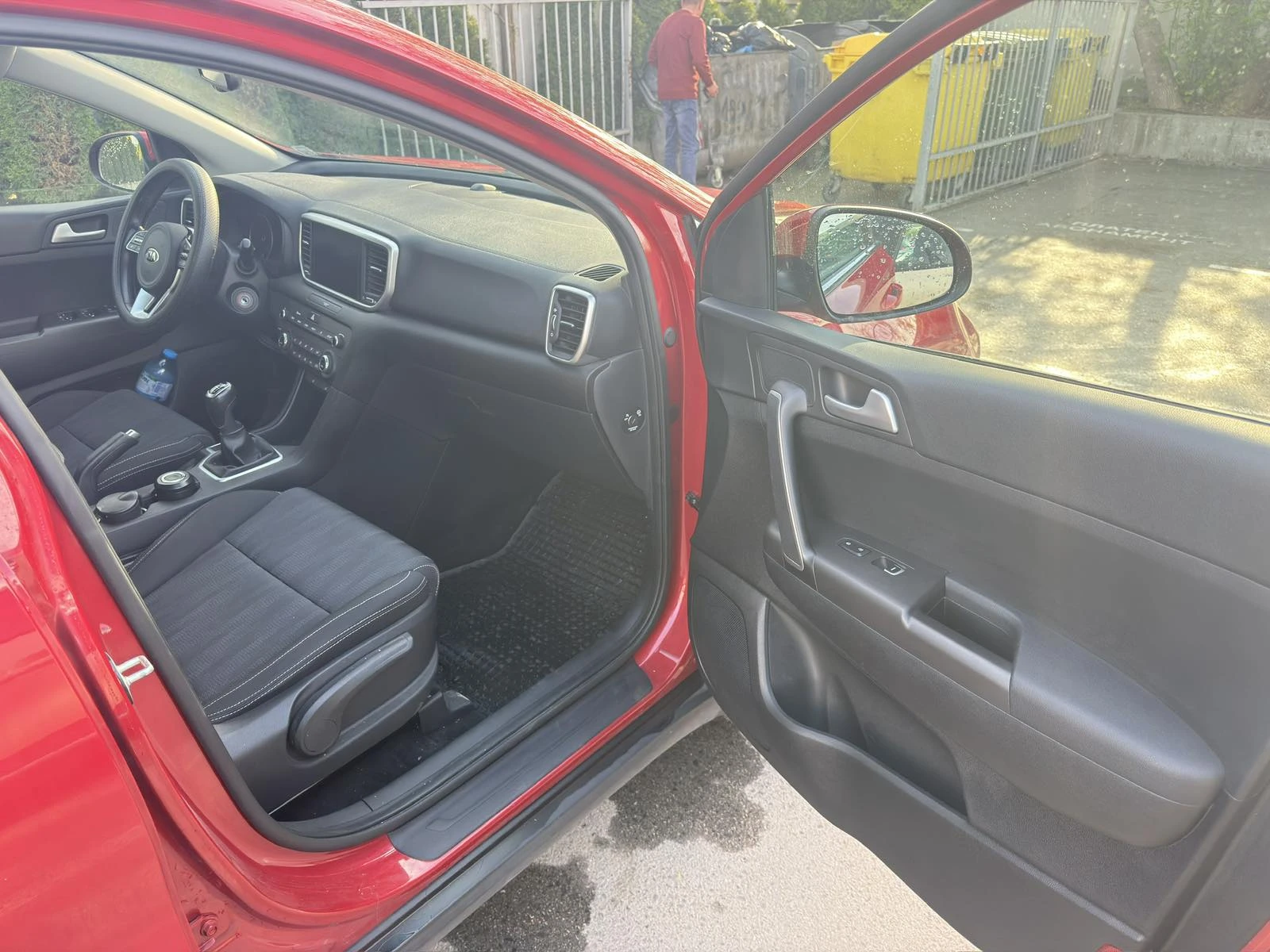 Kia Sportage, снимка 12 - Автомобили и джипове - 54236603