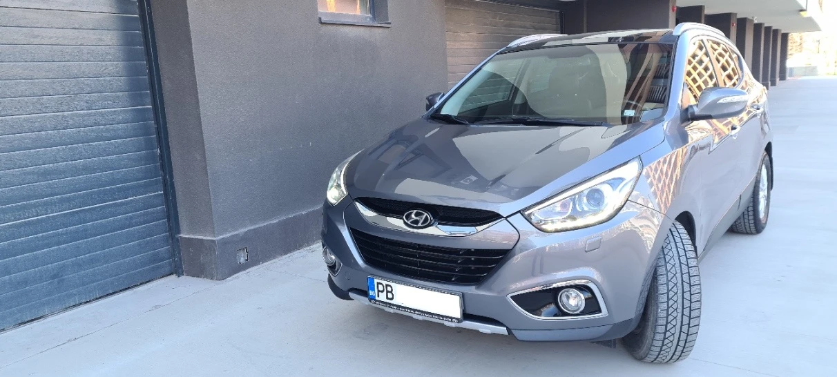 Hyundai IX35 Tucson, снимка 5 - Автомобили и джипове - 54272083