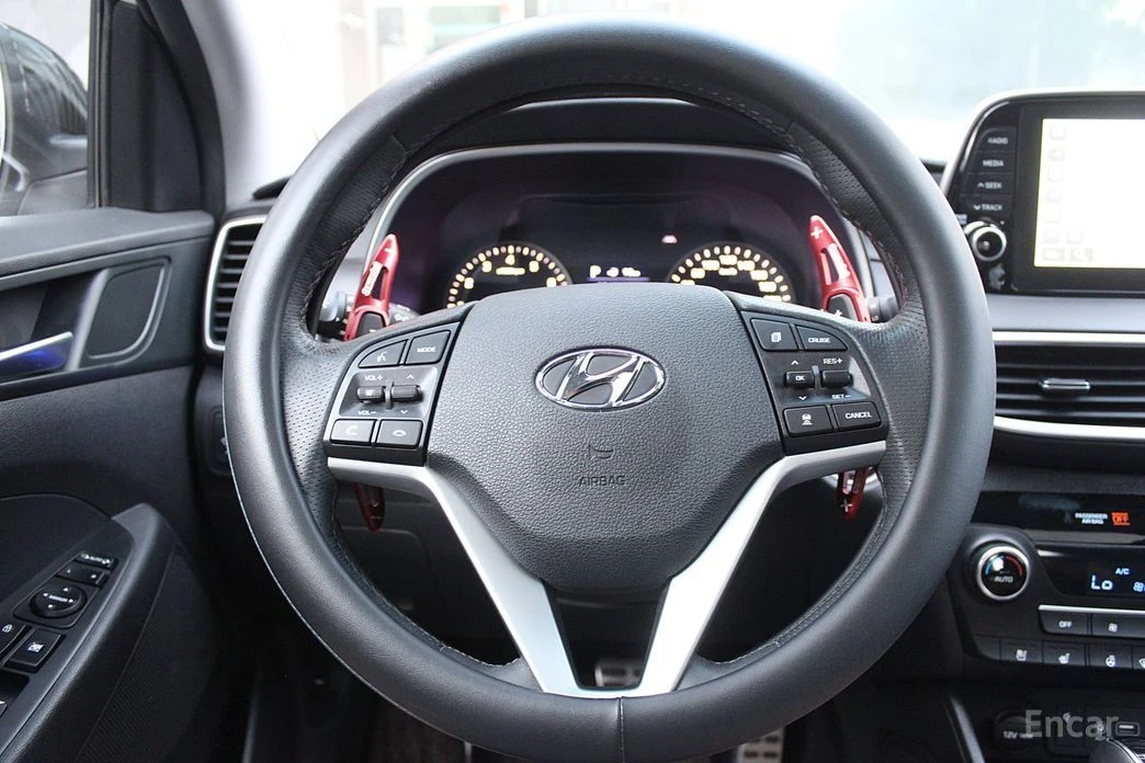 Hyundai Tucson, снимка 8 - Автомобили и джипове - 54634501