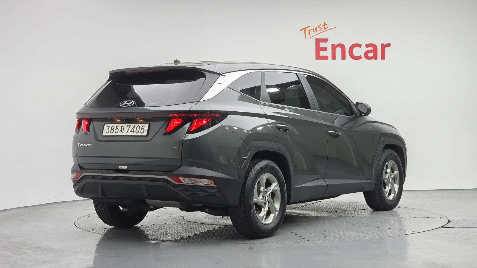 Hyundai Tucson Diesel 2.0 2WD, снимка 3 - Автомобили и джипове - 54798368
