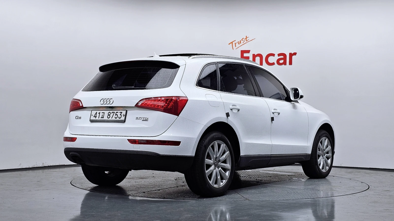 Audi Q5 2.0 TDI quattro* ЕЛ. БАГАЖНИК* ЛЮК* КРАЙНА ЦЕНА, снимка 2 - Автомобили и джипове - 55496033
