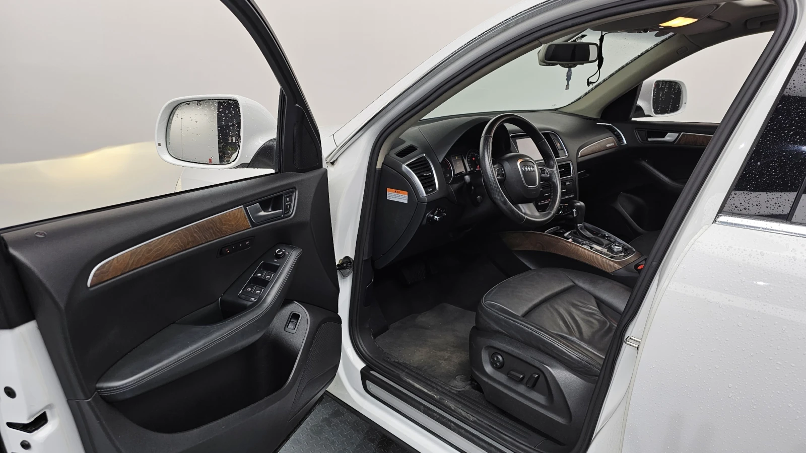 Audi Q5 2.0 TDI quattro* ЕЛ. БАГАЖНИК* ЛЮК* КРАЙНА ЦЕНА, снимка 10 - Автомобили и джипове - 55496033