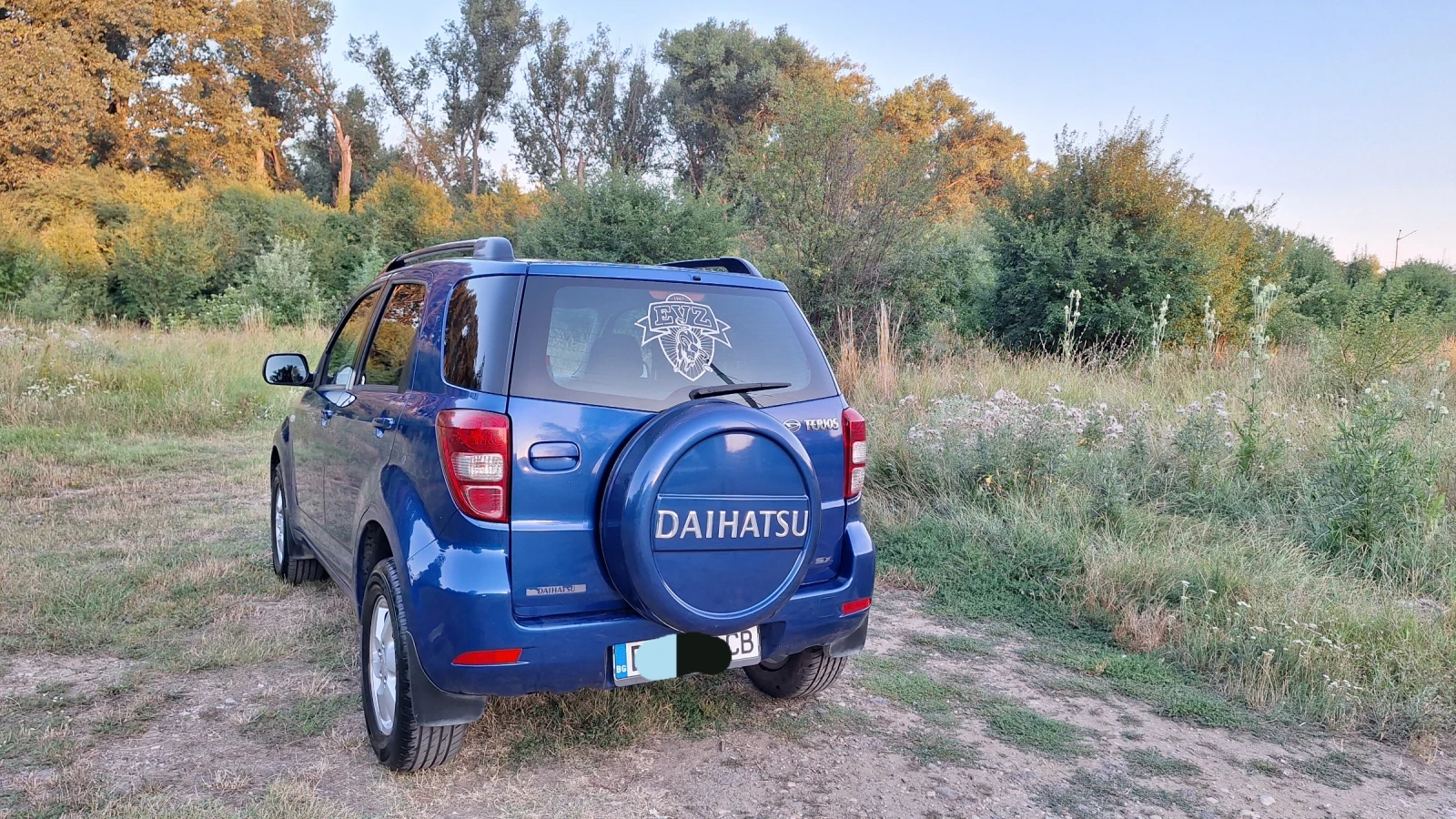 Daihatsu Terios 1.5 МН.ДОБЪР 4Х4 КЛИМ, снимка 9 - Автомобили и джипове - 55746250