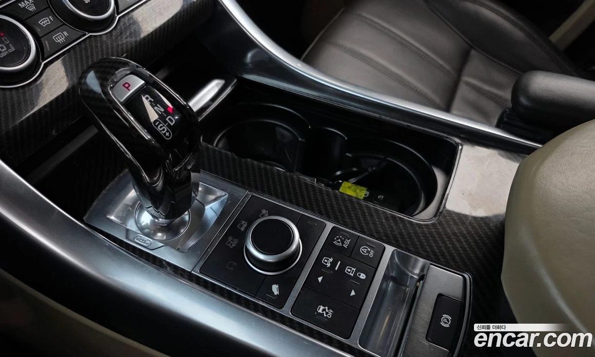 Land Rover Range Rover Sport 3.0 SDV6 HSE Dynamic, снимка 9 - Автомобили и джипове - 56123257