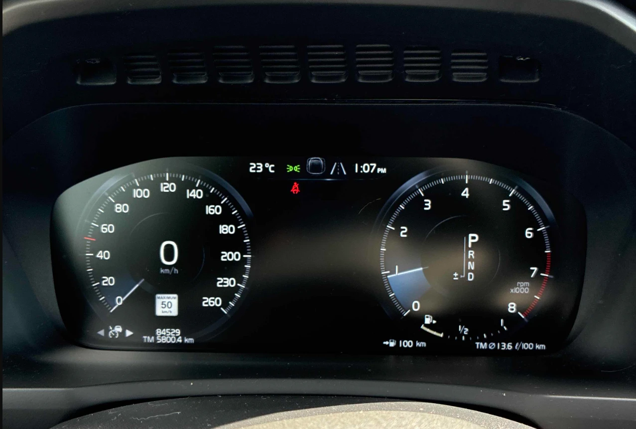 Volvo Xc90 T6 Inscription* AWD* ОБДУХ* B&О* 80k km* ПАНО* HUD, снимка 8 - Автомобили и джипове - 56188920