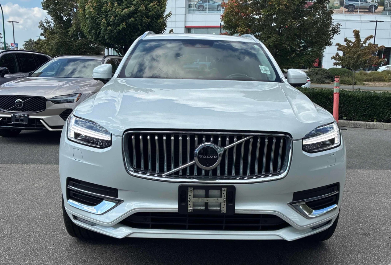 Volvo Xc90 T6 Inscription* AWD* ОБДУХ* B&О* 80k km* ПАНО* HUD, снимка 5 - Автомобили и джипове - 56188920