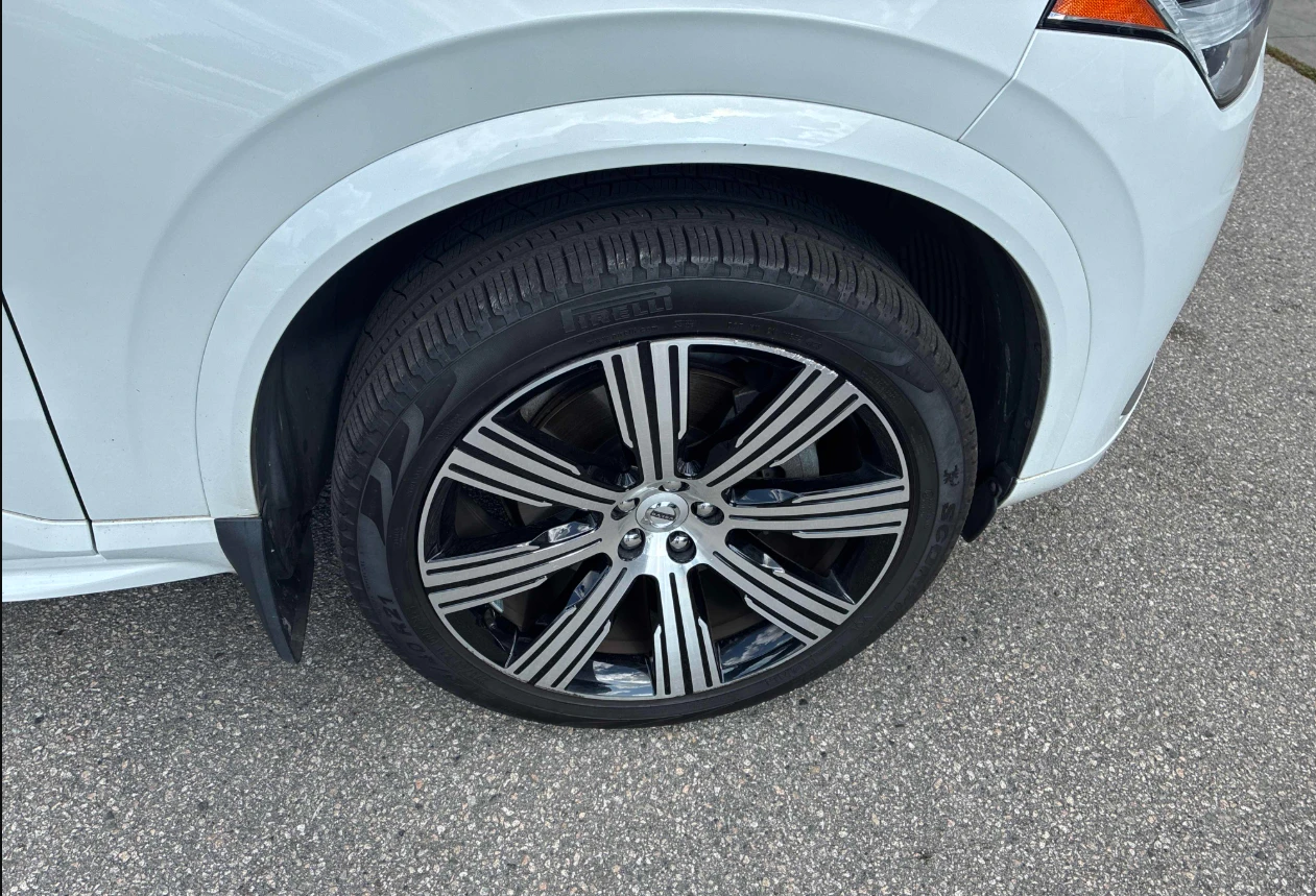 Volvo Xc90 T6 Inscription* AWD* ОБДУХ* B&О* 80k km* ПАНО* HUD, снимка 6 - Автомобили и джипове - 56188920