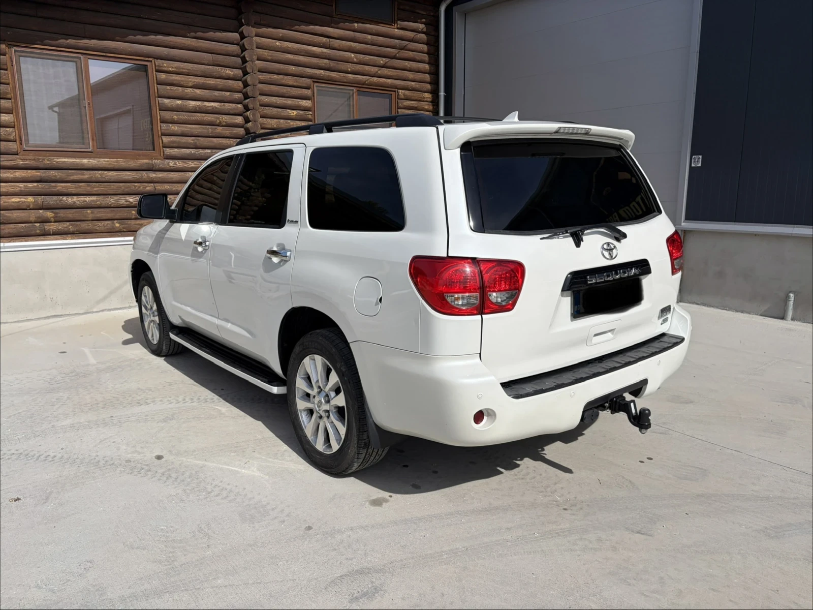 Toyota Sequoia Platinum 5.7, снимка 4 - Автомобили и джипове - 56424842