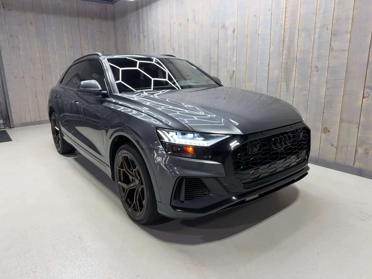 Audi Q8 * 55 TFSI TECHNIK| S LINE| BLACK OPTICS * CARFAX *