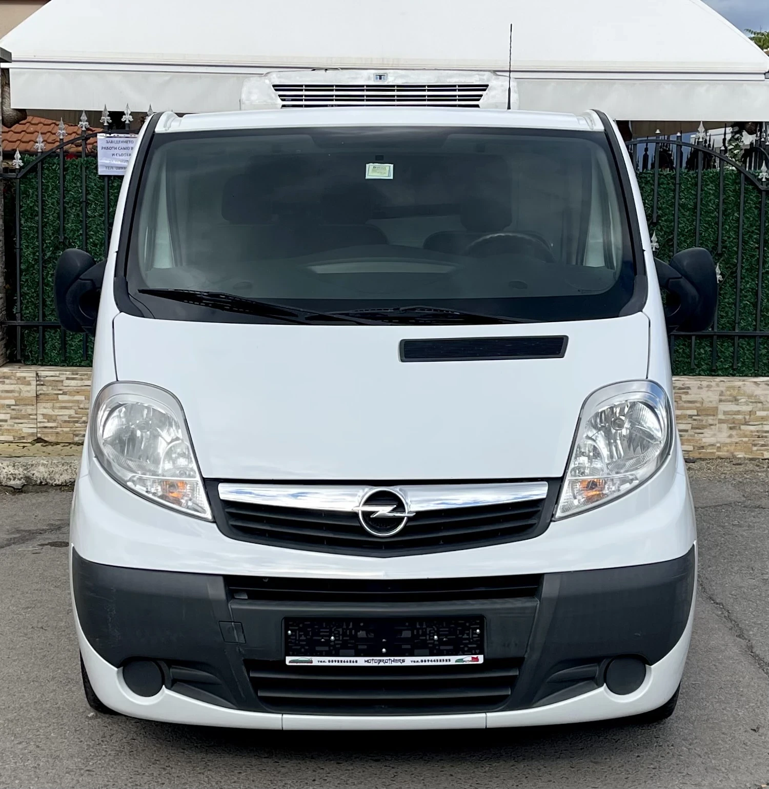 Opel Vivaro 2.0 CDTI 115 к.с. Хладилен Напълно обслужен ! - изображение 2