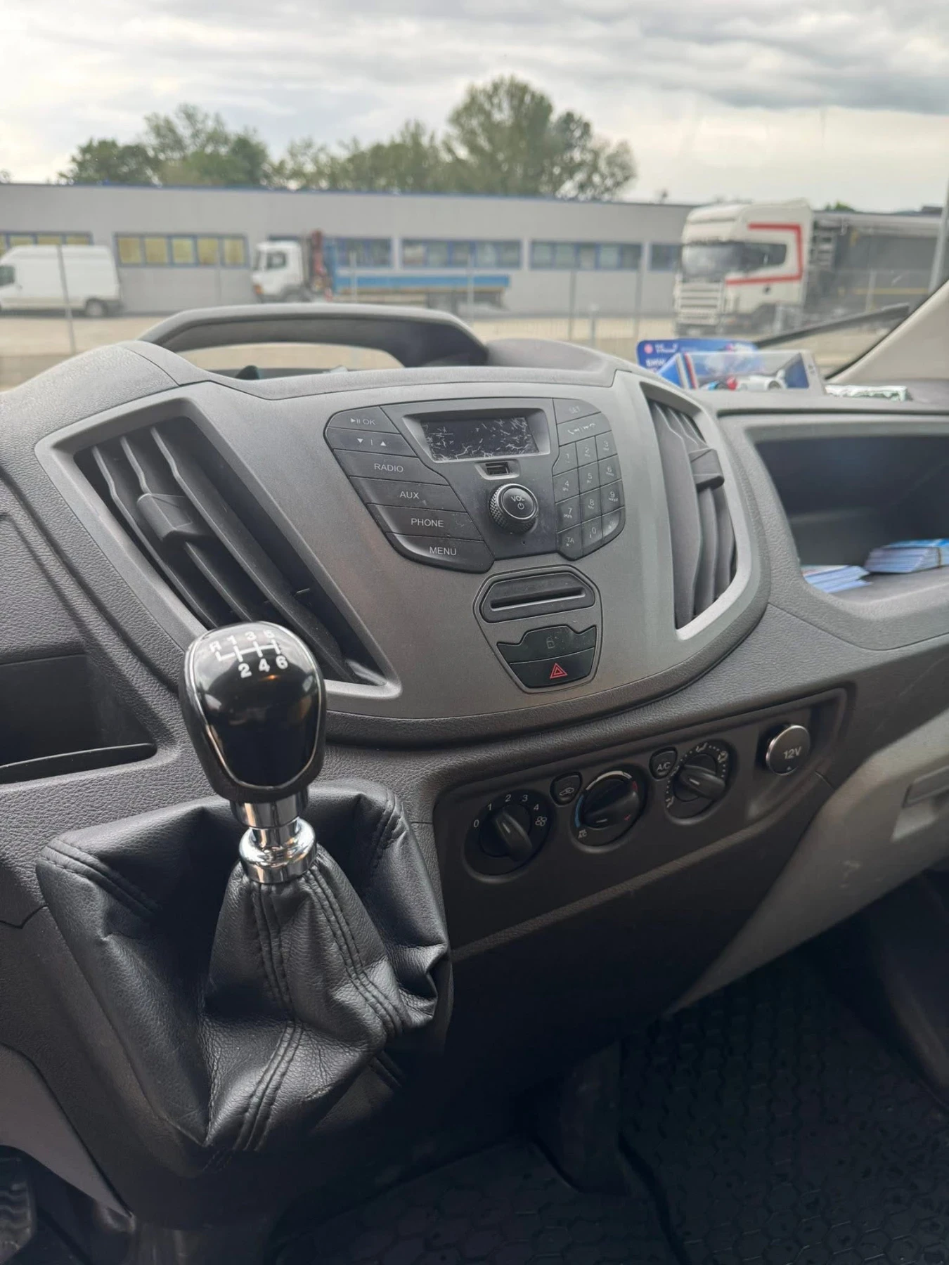 Ford Transit Пътна помощ - изображение 6