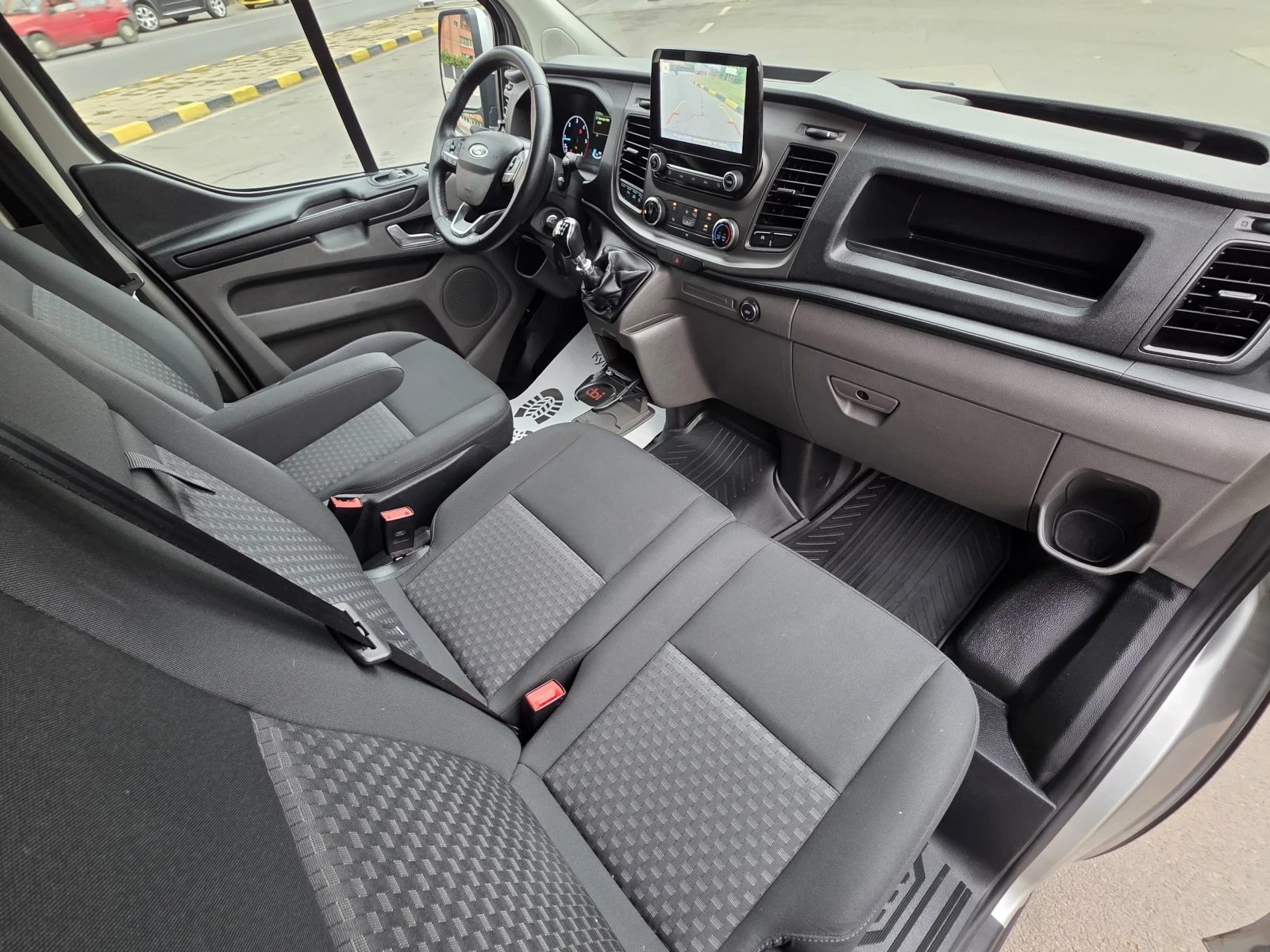 Ford Transit Custom Топ състояние , снимка 13 - Бусове и автобуси - 56046401