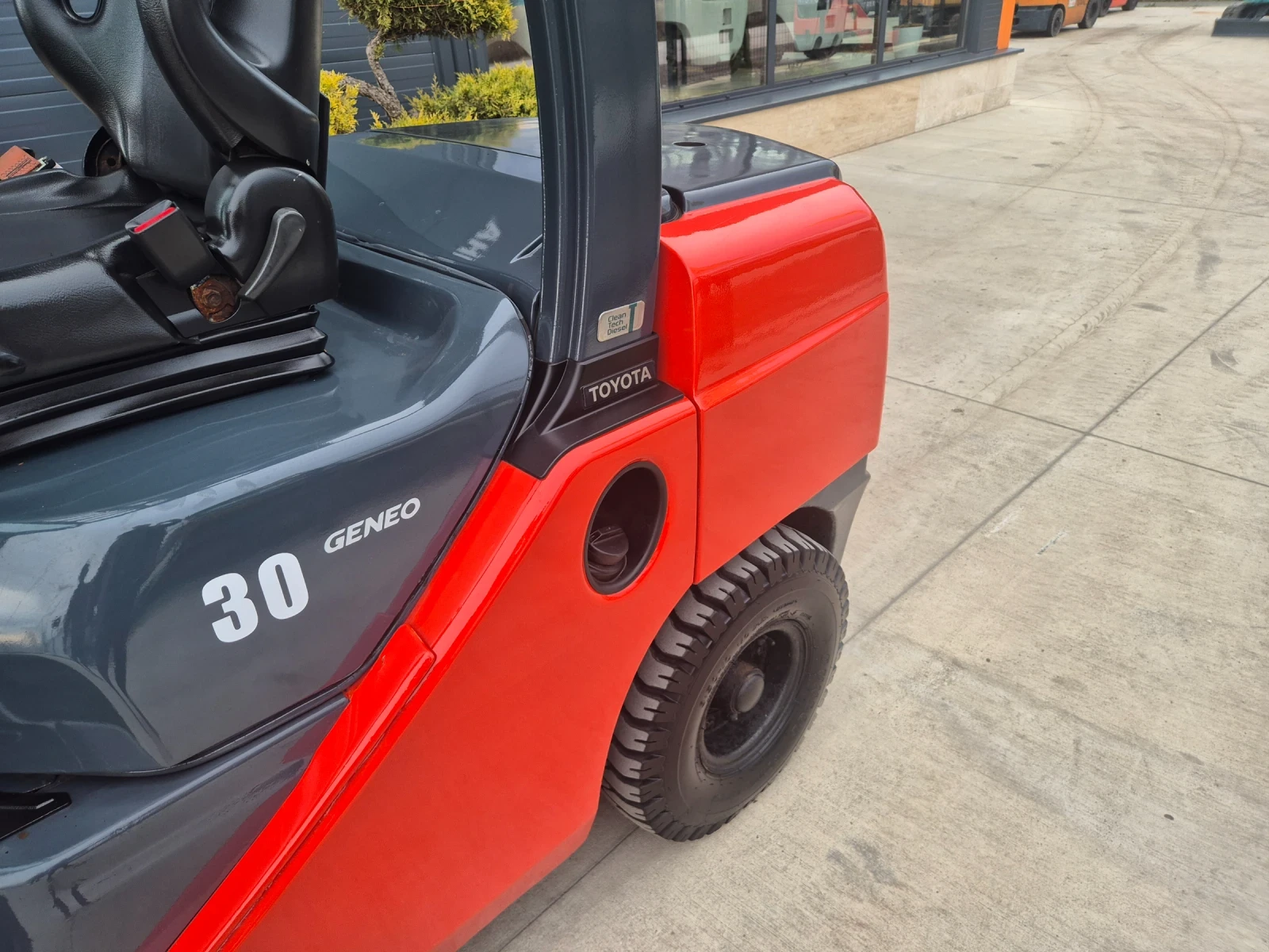 ������� Toyota 3 ����� / ����� / ������� / �����  | Mobile.bg � ����������� 10