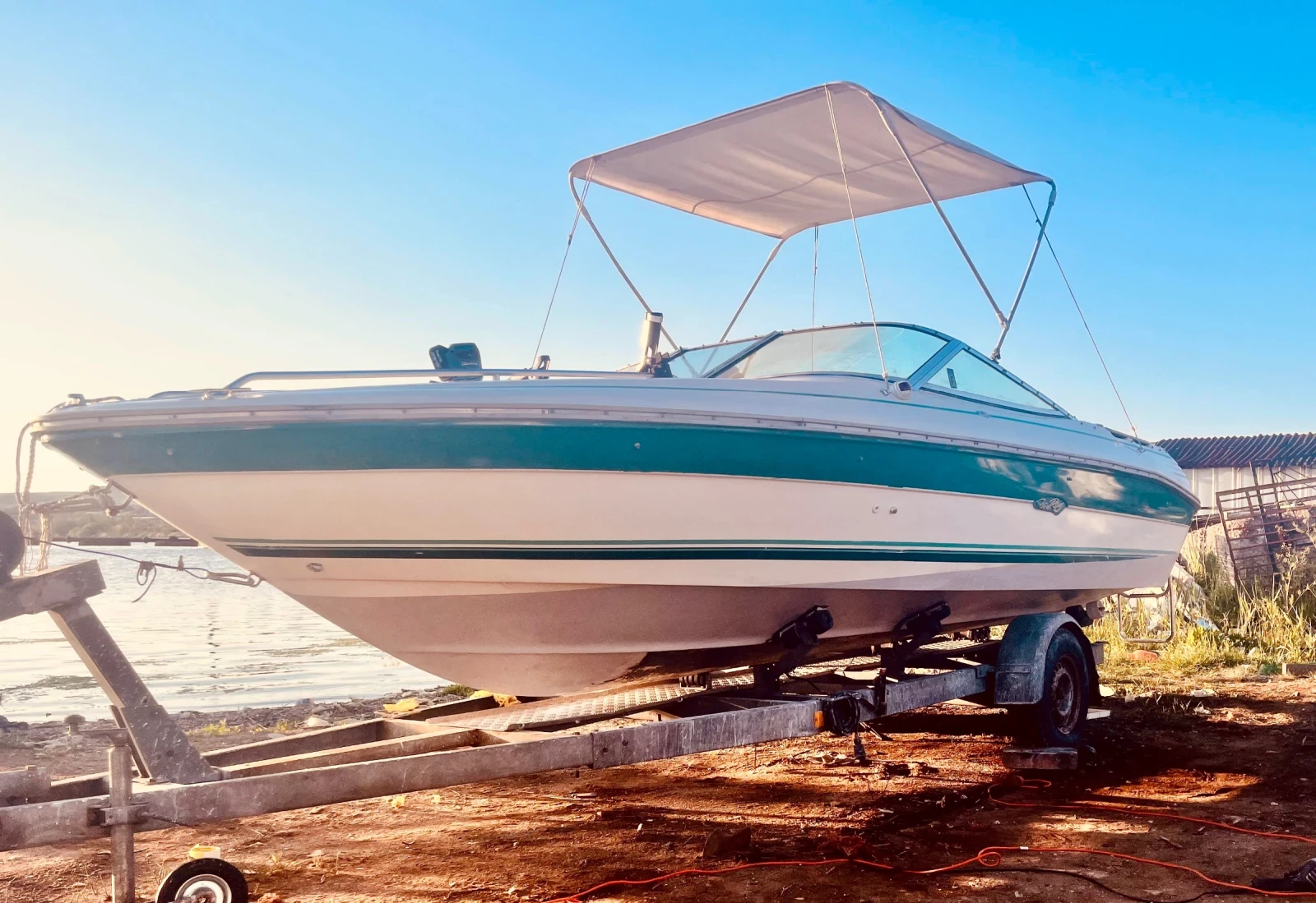 Моторна яхта Sea Ray, снимка 9 - Воден транспорт - 56123504