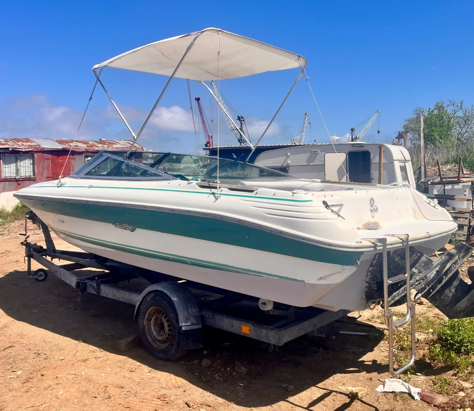 Моторна яхта Sea Ray, снимка 2 - Воден транспорт - 56123504