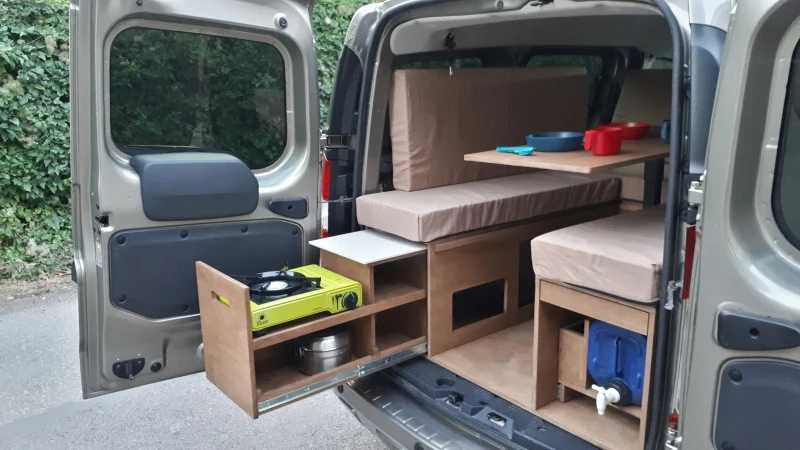 Продавам оборудване за преустройство на Dacia Dokker в миниКемпър., снимка 4 - Части - 53648663