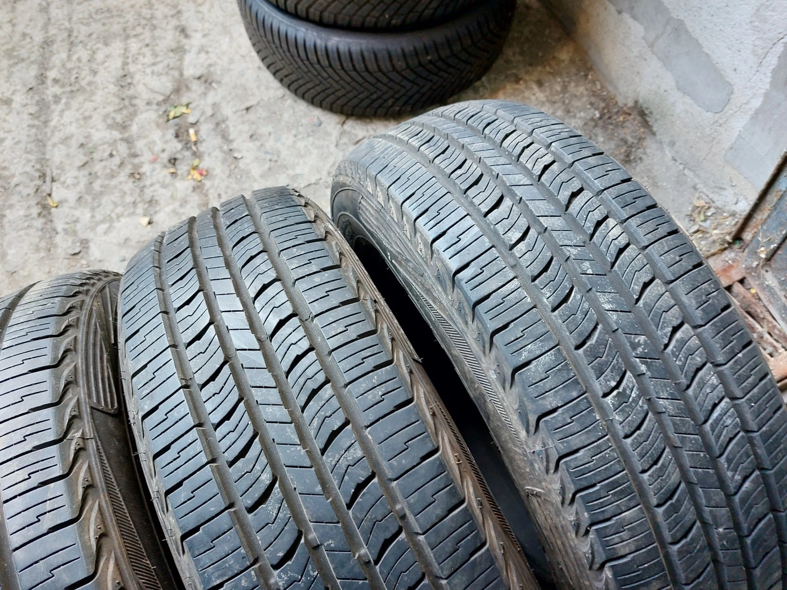 ���� 225/65R17 | Mobile.bg � ����������� 3
