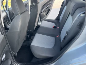 Fiat Punto GRANDE 1.3I 65кс 126 000км КЛИМАТИК, снимка 9