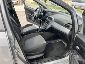 Fiat Punto GRANDE 1.3I 65кс 126 000км КЛИМАТИК, снимка 11