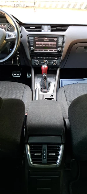 Skoda Octavia 2.0ТDI SCOUT 4X4 - 21000 лв. - 39680345 11
