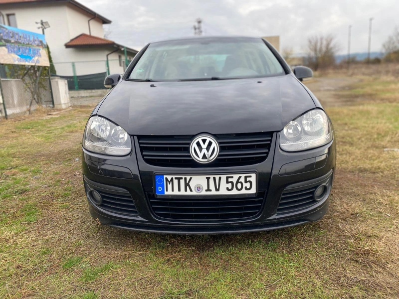 VW Golf 5, снимка 1 - Автомобили и джипове - 48468520