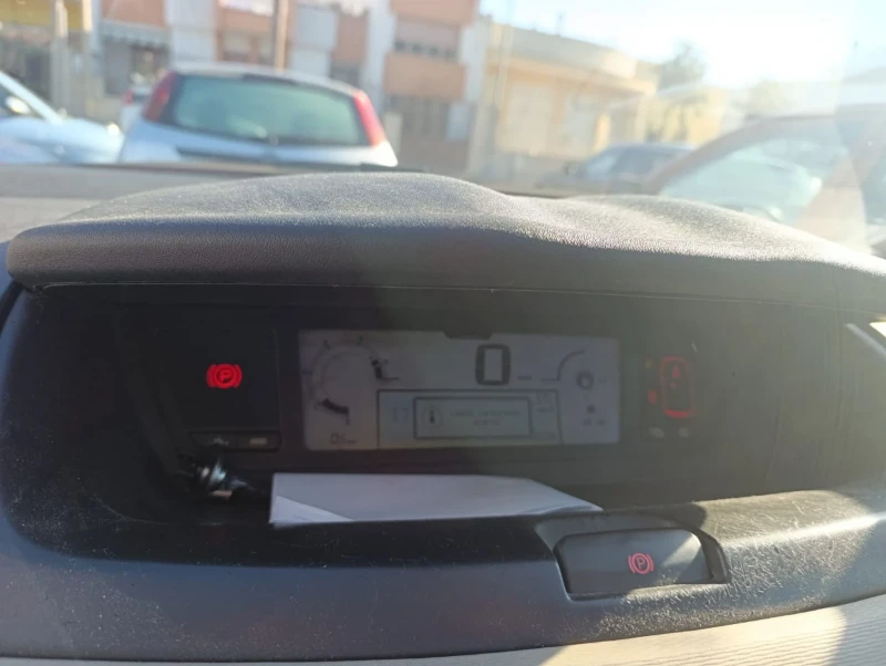 Citroen C4 Picasso 1.6 HDI, снимка 3 - Автомобили и джипове - 48712729