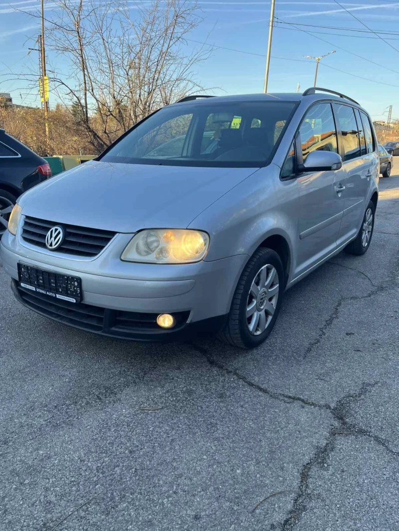 VW Touran, снимка 2 - Автомобили и джипове - 49089759