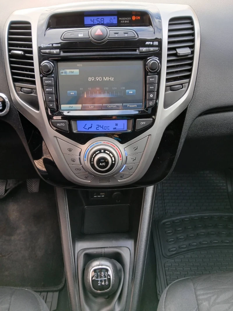 Hyundai Ix20 CRDi, снимка 5 - Автомобили и джипове - 49227089