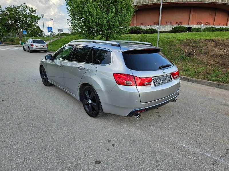 Honda Accord 2.4 Автомат Full, снимка 2 - Автомобили и джипове - 52475845