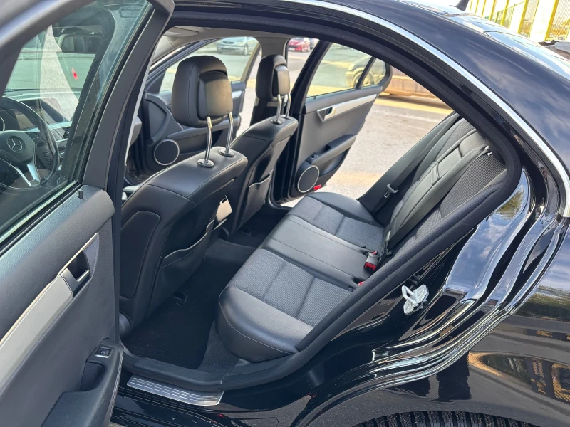 Mercedes-Benz C 220 AVANGARDE, снимка 11 - Автомобили и джипове - 52830201