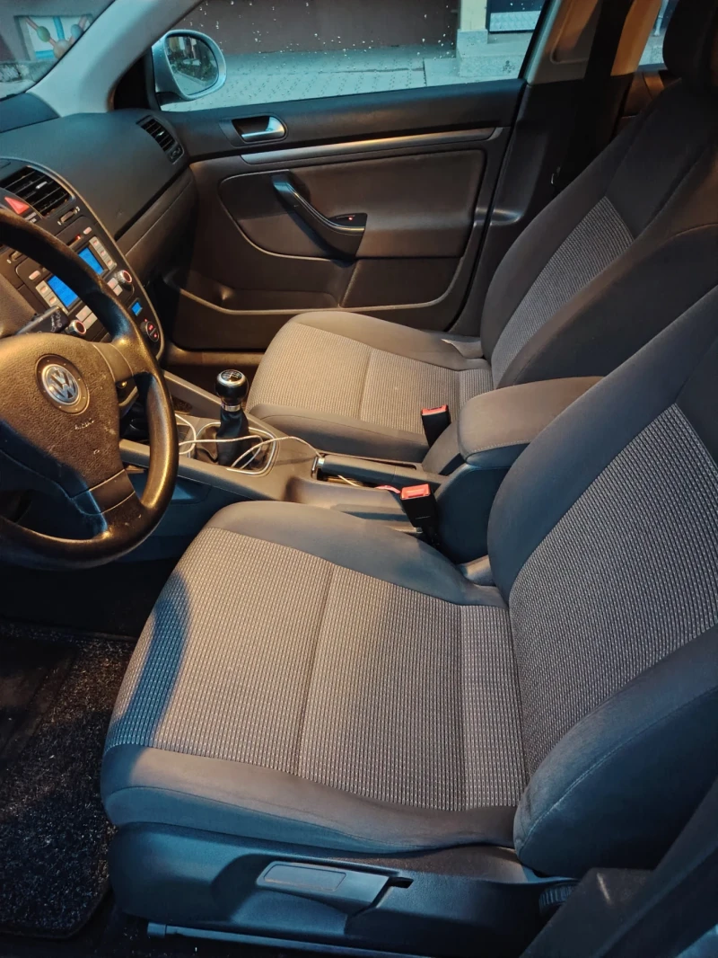 VW Golf, снимка 8 - Автомобили и джипове - 53031582