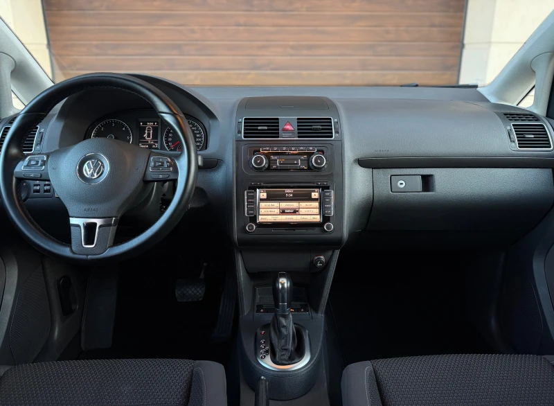 VW Touran 1.6 TDI* DSG* НОВ СЪЕДИНИТЕЛ КОМПЛЕКТ* , снимка 10 - Автомобили и джипове - 53078287