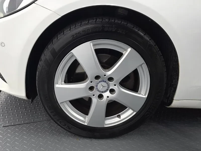 Mercedes-Benz C 200 2.0, снимка 5 - Автомобили и джипове - 54278003