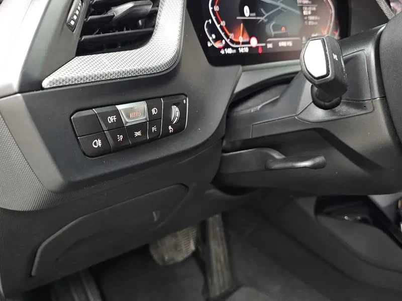 BMW 120 I ADVANTAGE, снимка 17 - Автомобили и джипове - 55363243