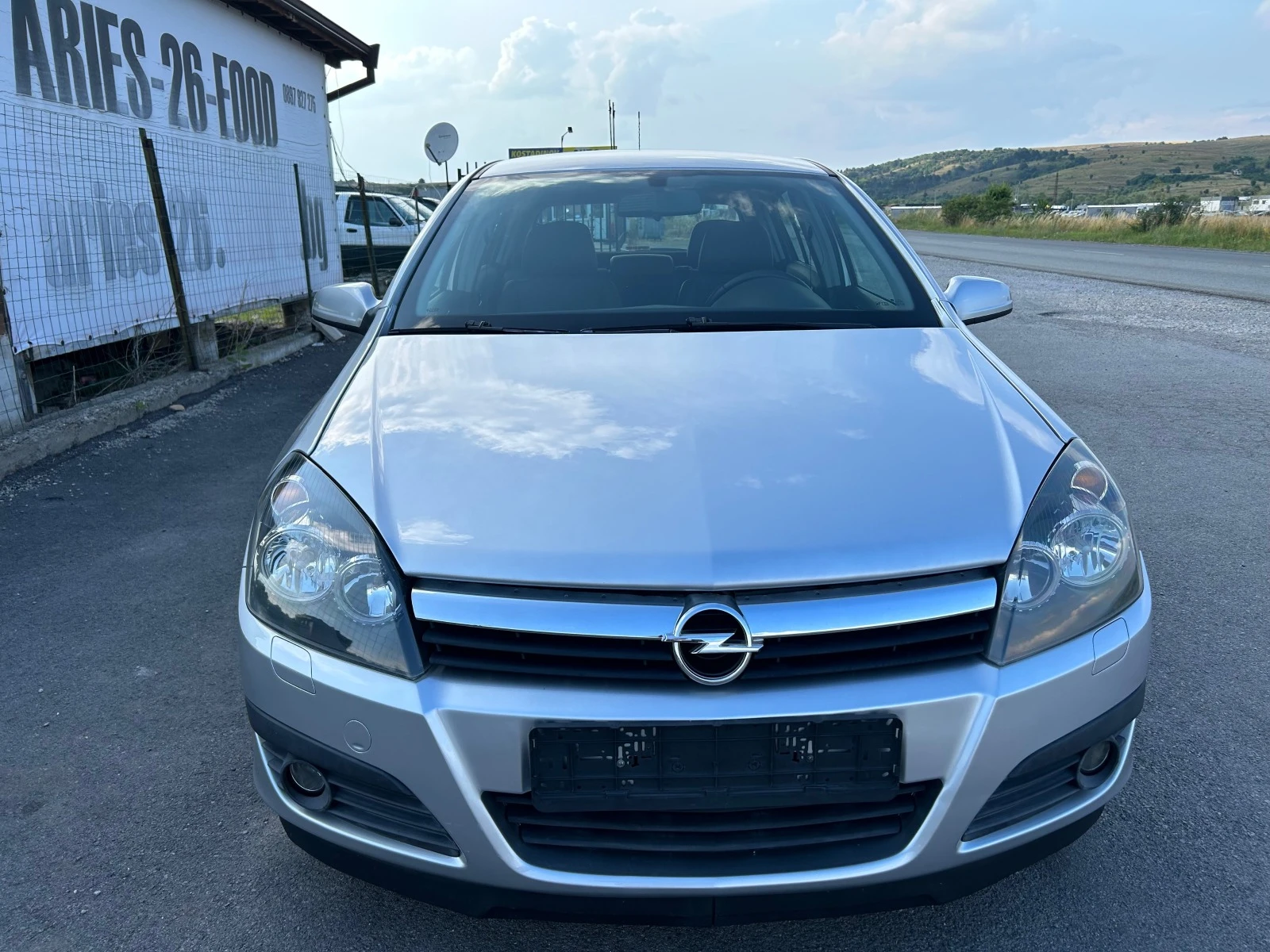 Opel Astra 1.6i Cosmo - изображение 2