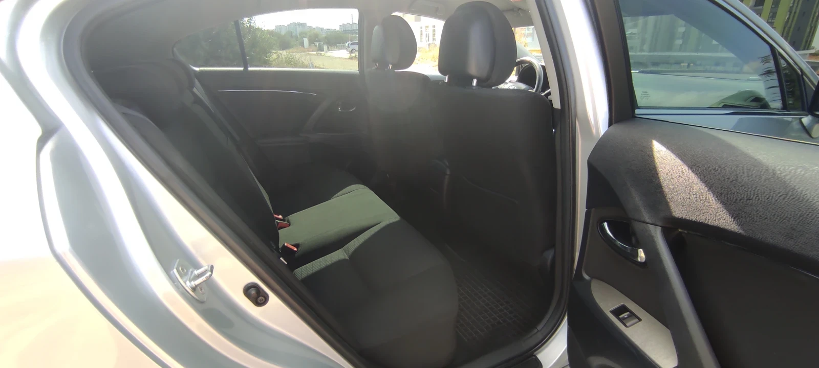 Toyota Avensis  - изображение 9