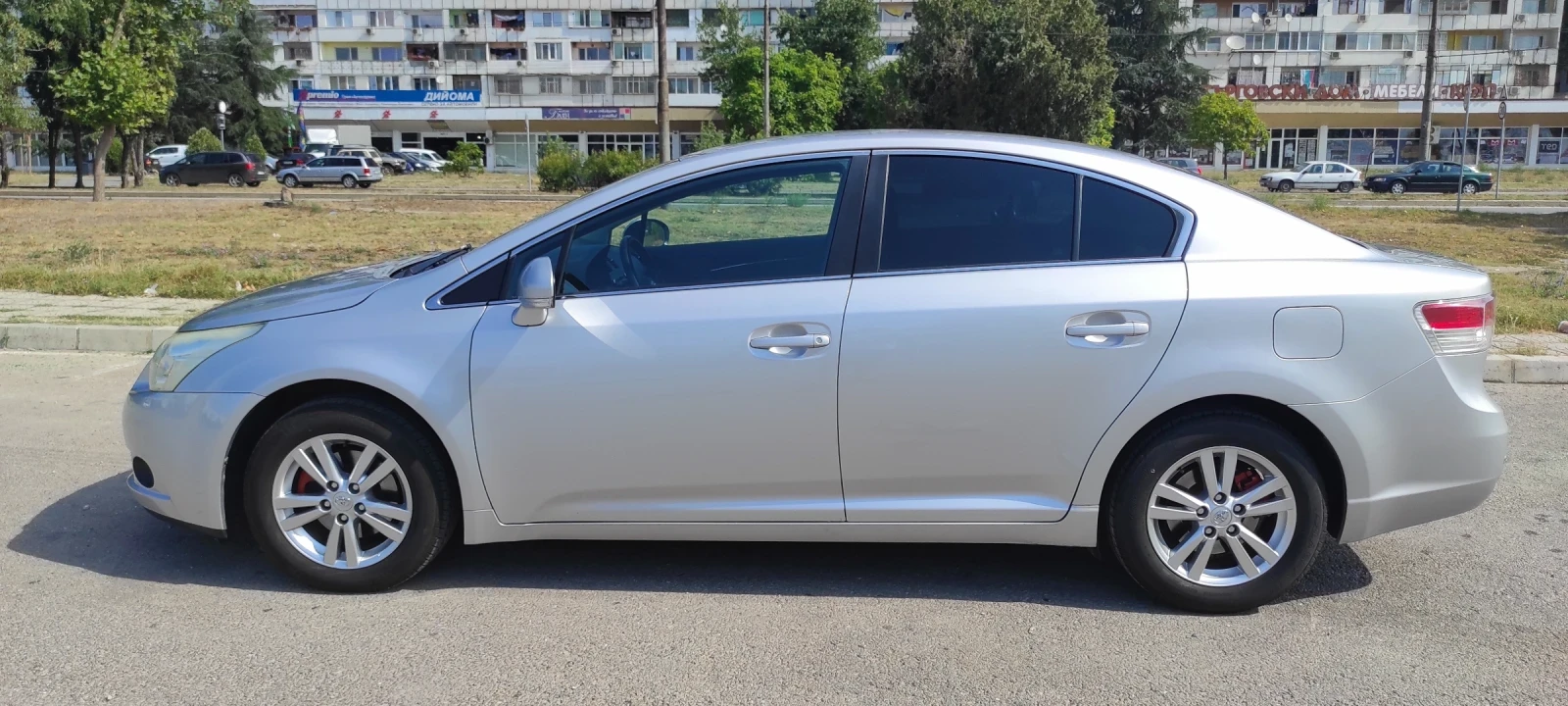 Toyota Avensis  - изображение 2