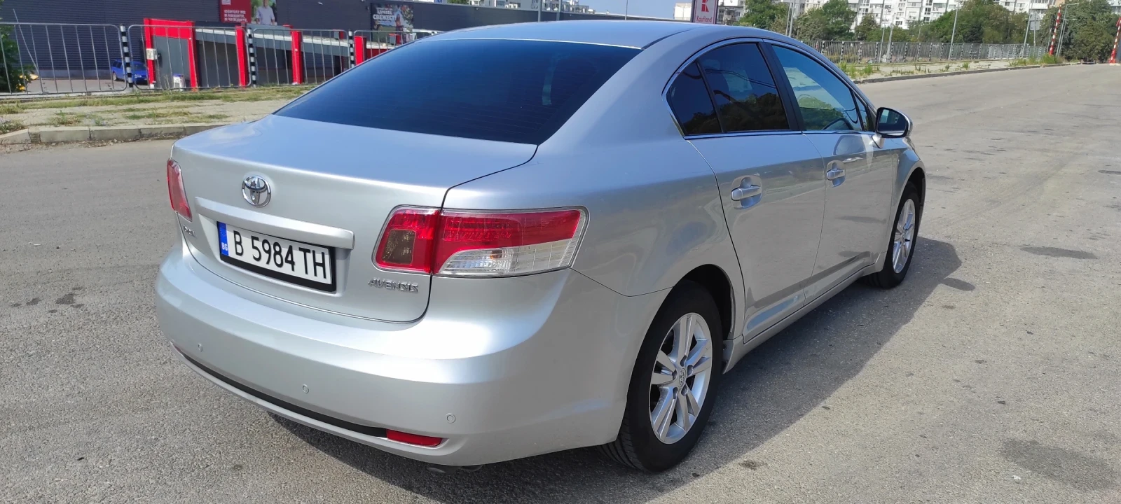 Toyota Avensis  - изображение 6