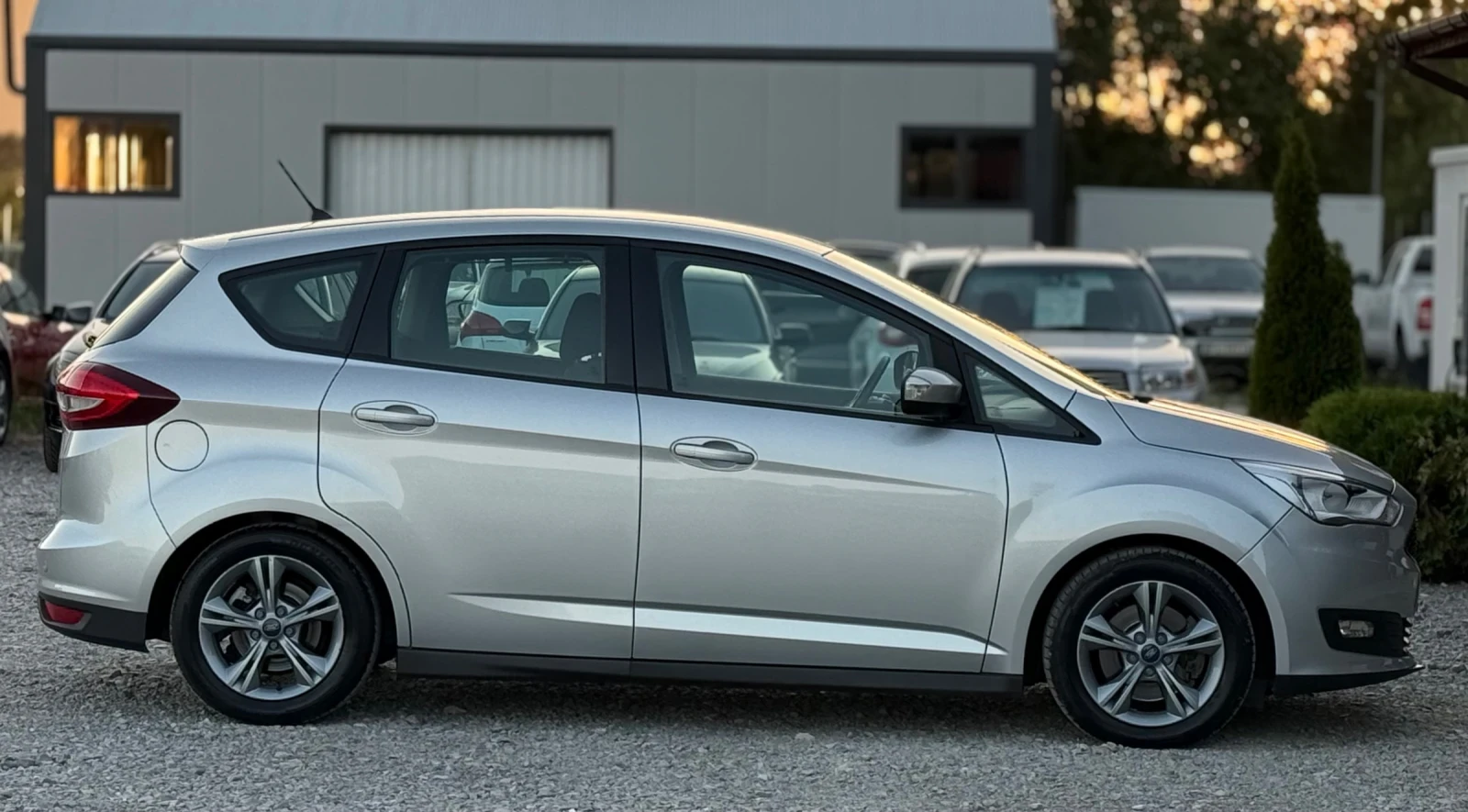 Ford C-max 2.0TDCi 150к.с * Автоматик* * Навигация*  - изображение 8