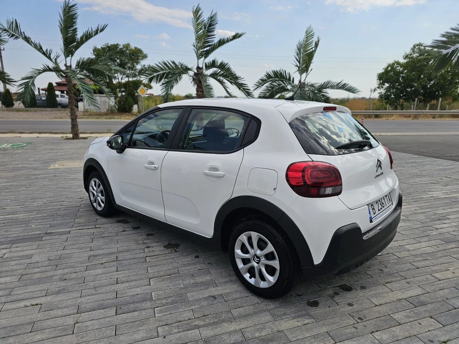 Citroen C3 1.2i - изображение 3