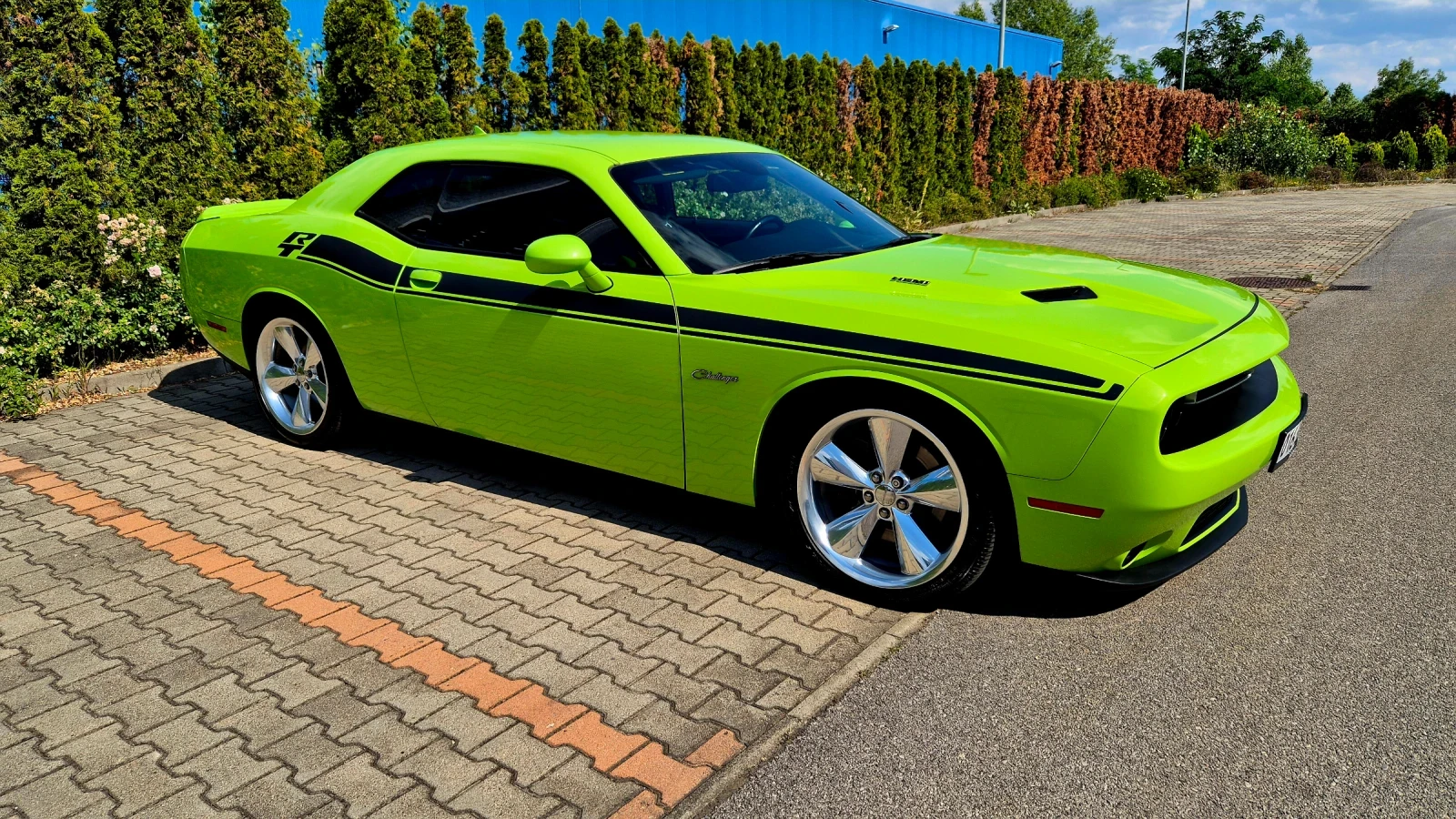 Dodge Challenger R/T+    5.7 HEMI - изображение 3