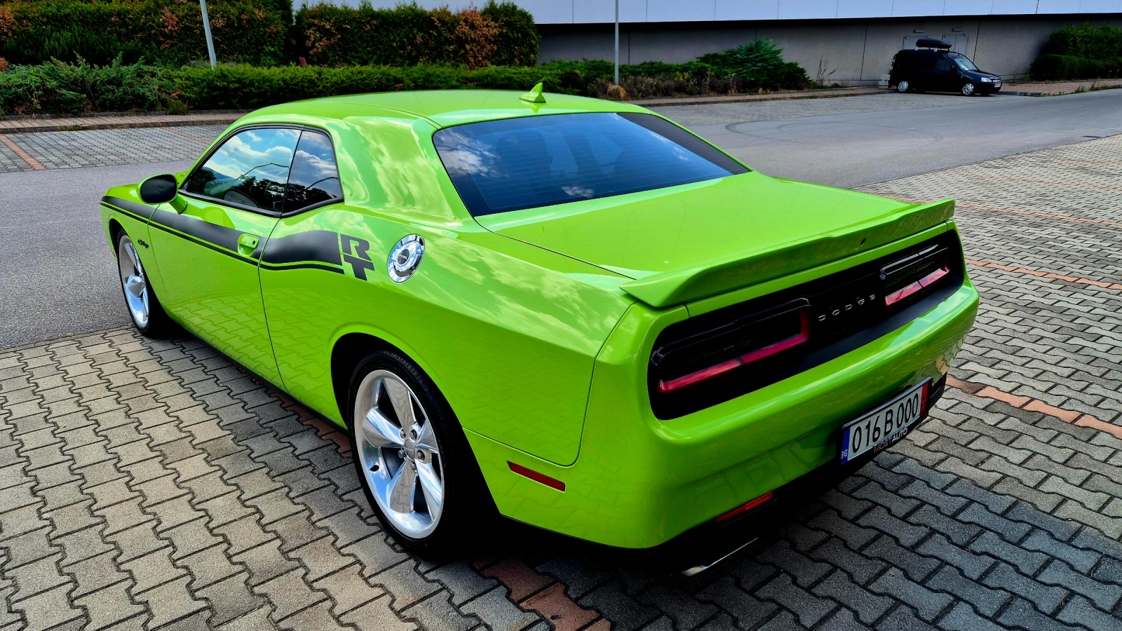 Dodge Challenger R/T+    5.7 HEMI - изображение 6