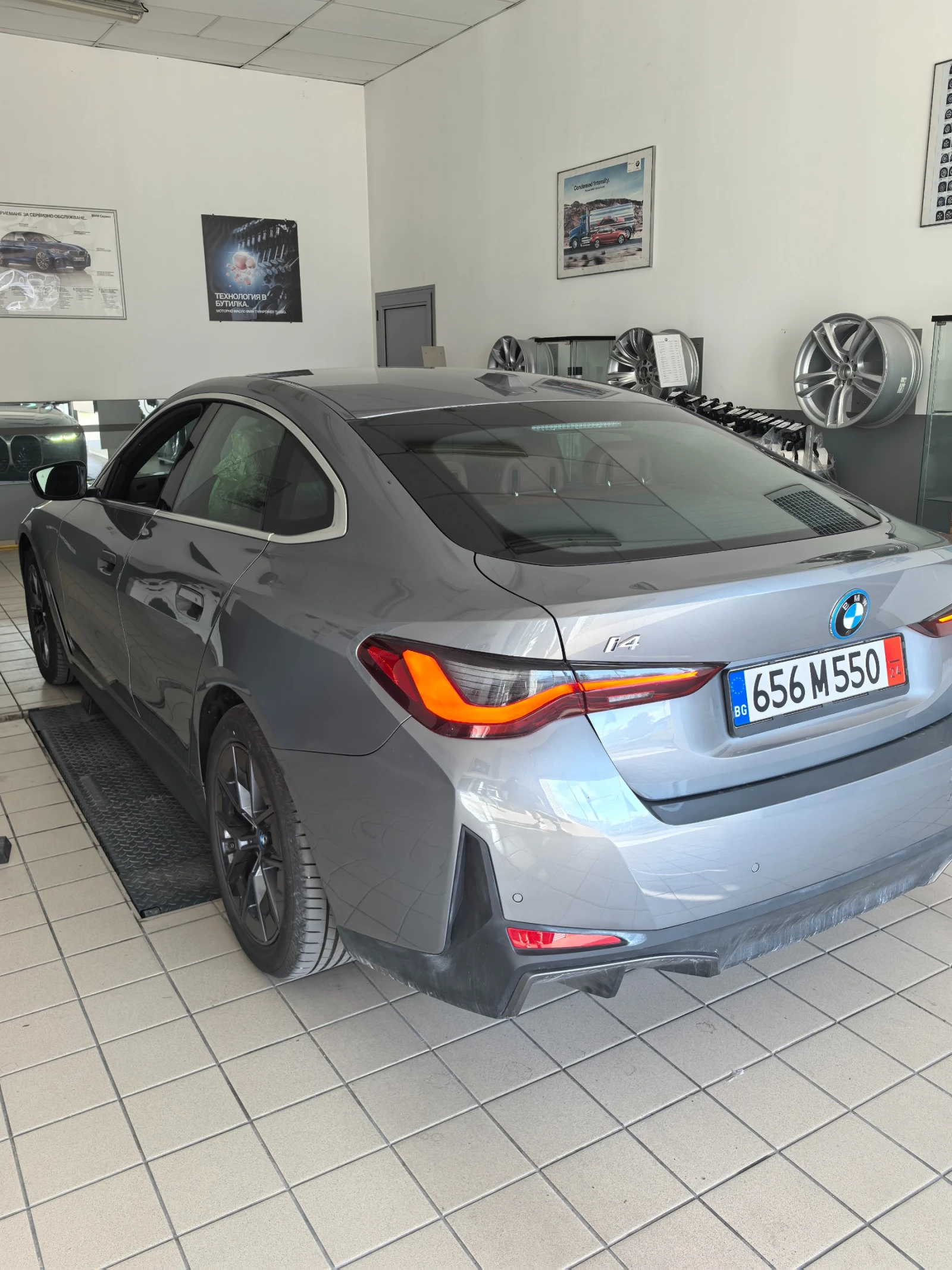 BMW i4 35 | Mobile.bg   15