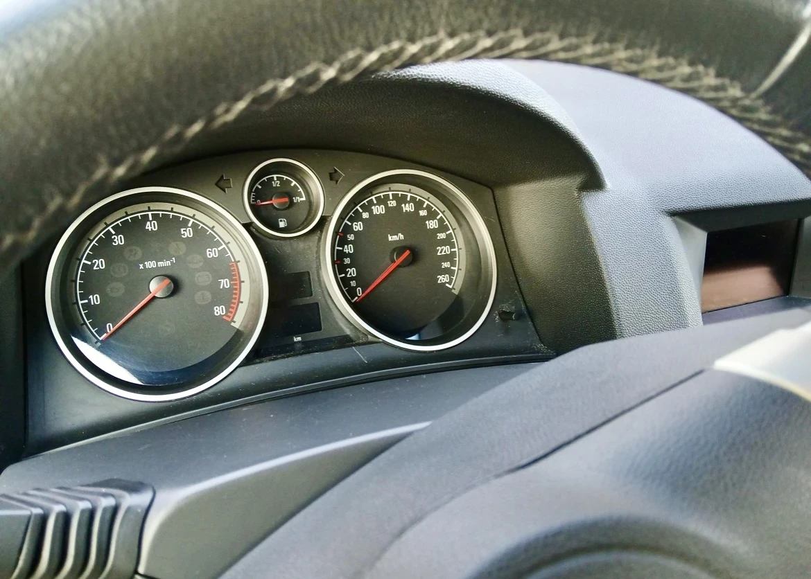 Opel Astra  - изображение 9